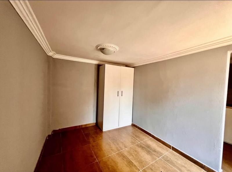 To Let 0 Bedroom Property for Rent in Bezuidenhout Valley Gauteng