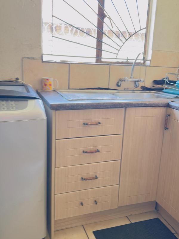 2 Bedroom Property for Sale in Windmill Park Gauteng