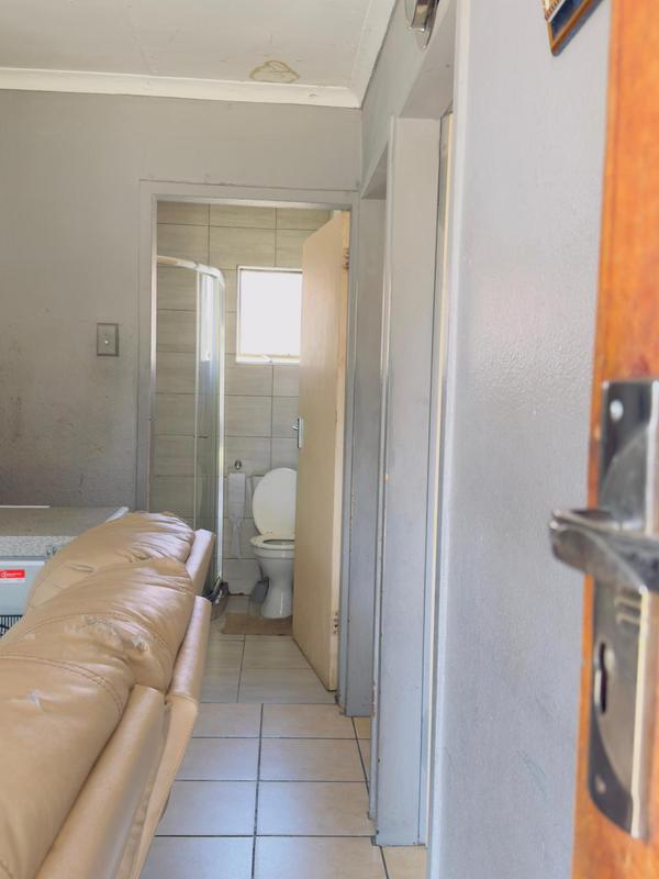 2 Bedroom Property for Sale in Windmill Park Gauteng