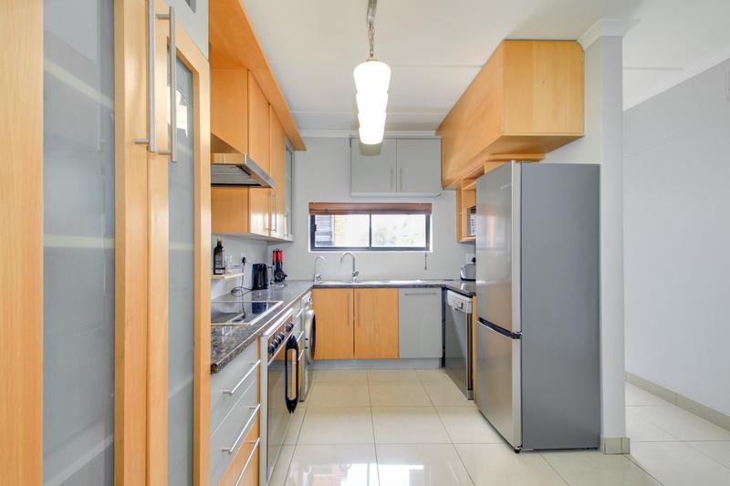 To Let 2 Bedroom Property for Rent in Sandown Gauteng