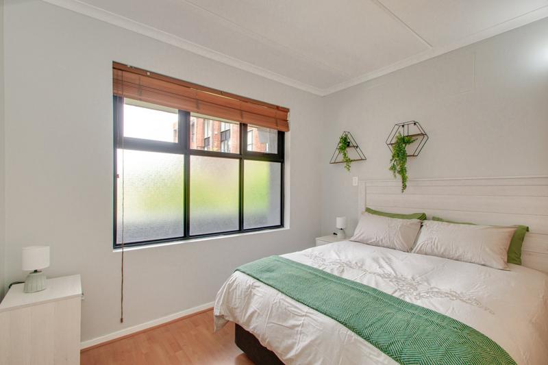 To Let 2 Bedroom Property for Rent in Sandown Gauteng