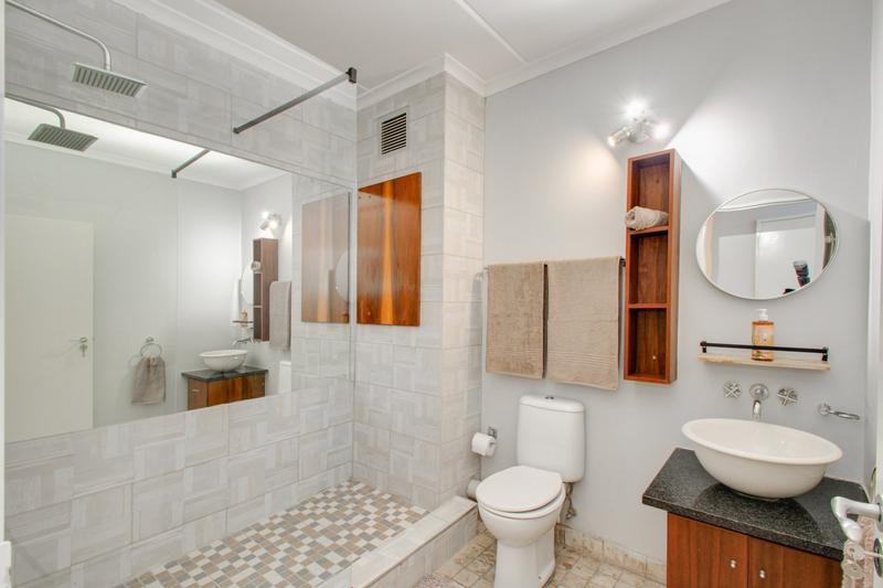 To Let 2 Bedroom Property for Rent in Sandown Gauteng