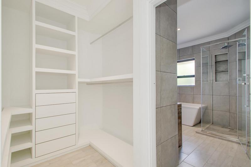 To Let 3 Bedroom Property for Rent in Dainfern Golf Estate Gauteng