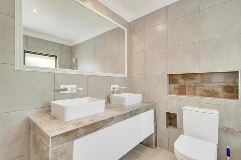 To Let 3 Bedroom Property for Rent in Dainfern Golf Estate Gauteng