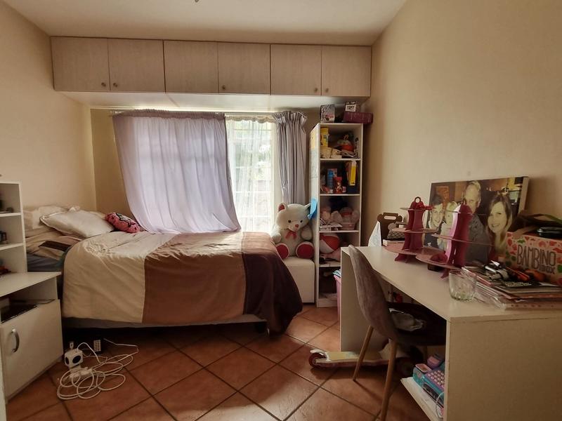 To Let 2 Bedroom Property for Rent in Mooikloof Ridge Gauteng