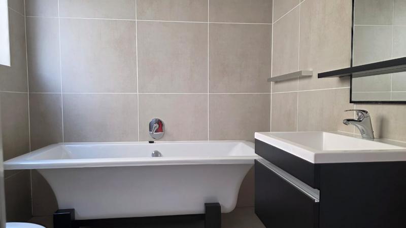 2 Bedroom Property for Sale in Kyalami Hills Gauteng