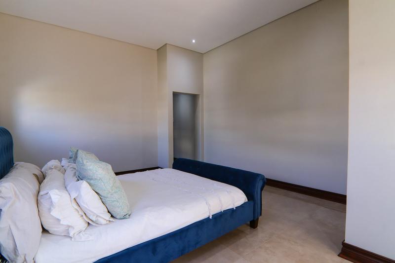 5 Bedroom Property for Sale in Copperleaf Estate Gauteng