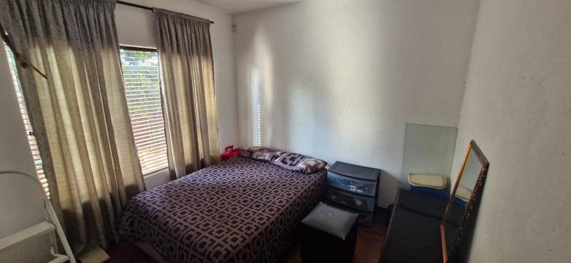 2 Bedroom Property for Sale in Heuwelsig Estate Gauteng