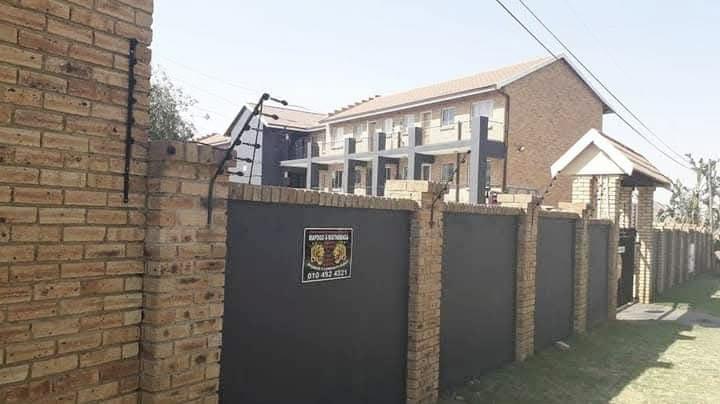 2 Bedroom Property for Sale in Greenhills Ext 3 Gauteng