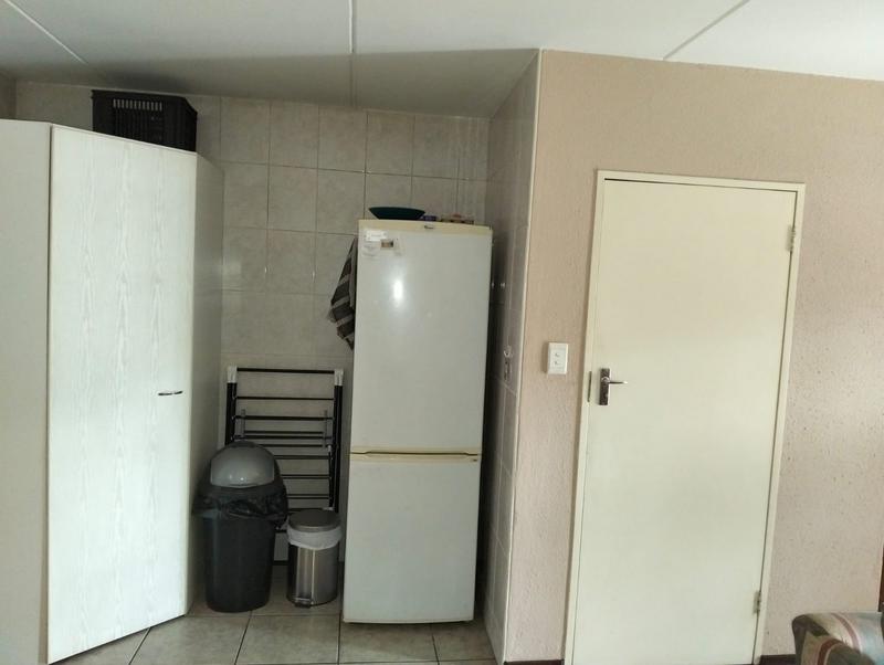 2 Bedroom Property for Sale in Bromhof Gauteng