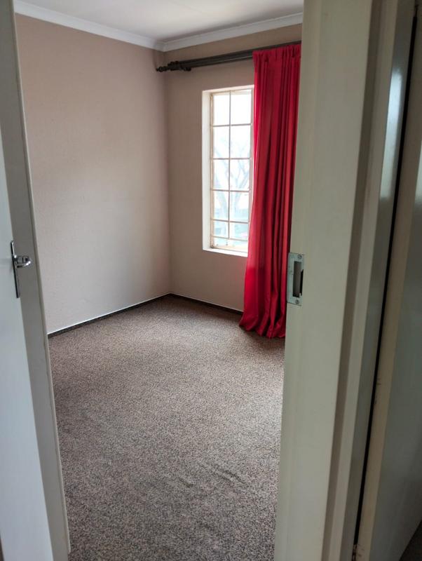 2 Bedroom Property for Sale in Bromhof Gauteng