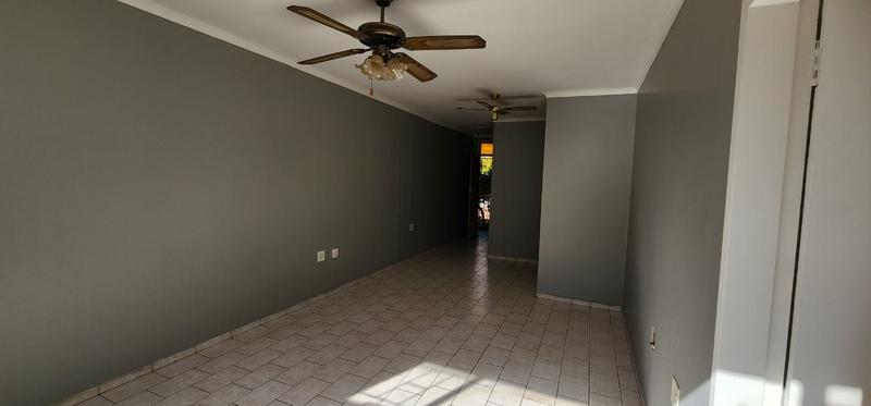 1 Bedroom Property for Sale in Pretoria North Gauteng