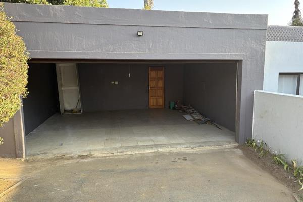 3 Bedroom Property for Sale in Allens Nek Gauteng