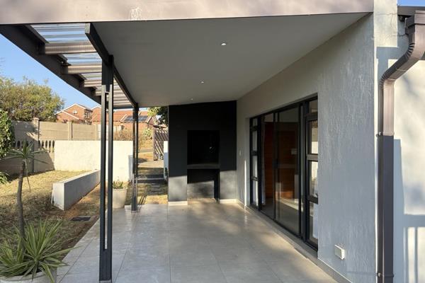 3 Bedroom Property for Sale in Allens Nek Gauteng
