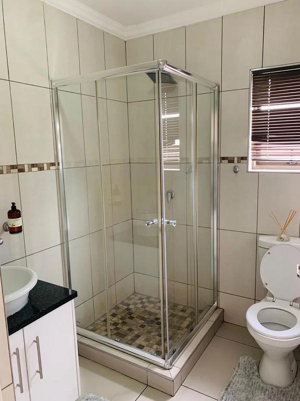 To Let 3 Bedroom Property for Rent in Buccleuch Gauteng