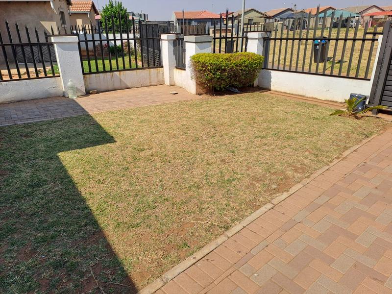 To Let 3 Bedroom Property for Rent in Windmill Park Gauteng
