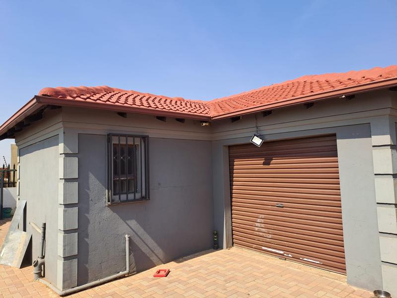 To Let 3 Bedroom Property for Rent in Windmill Park Gauteng