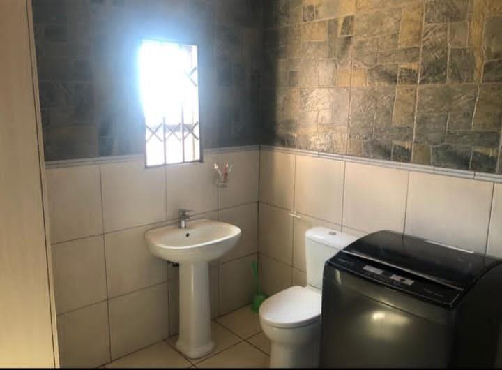 To Let 3 Bedroom Property for Rent in Windmill Park Gauteng