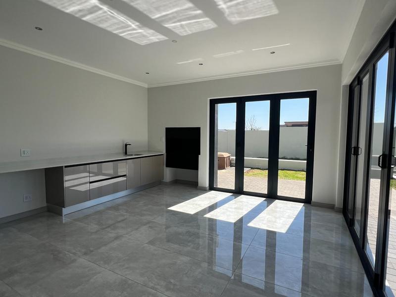 4 Bedroom Property for Sale in Midstream Estate Gauteng