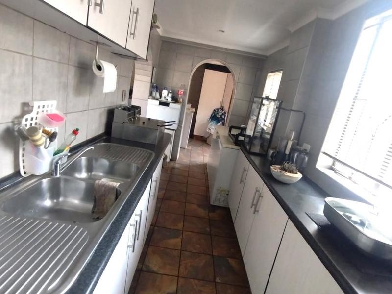 3 Bedroom Property for Sale in Garthdale Gauteng