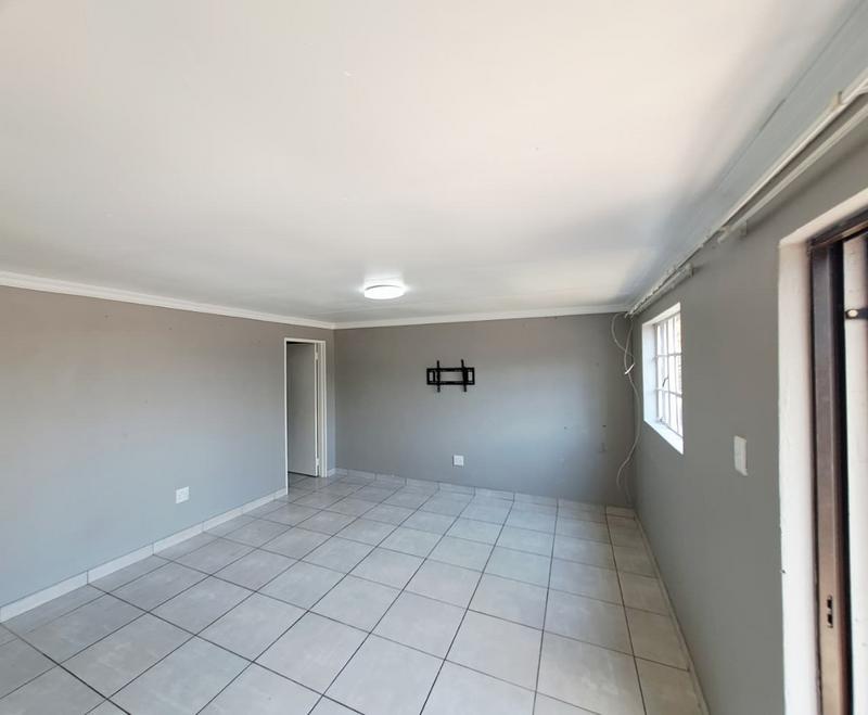 To Let 1 Bedroom Property for Rent in Primrose Gauteng