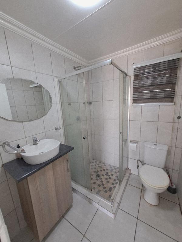 To Let 1 Bedroom Property for Rent in Primrose Gauteng