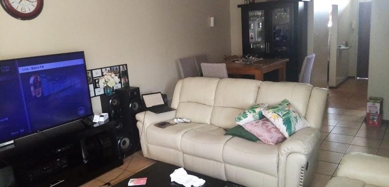 To Let 2 Bedroom Property for Rent in Lydiana Gauteng