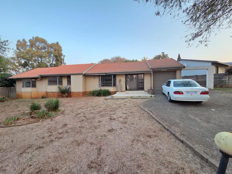 3 Bedroom Property for Sale in Heuweloord Gauteng