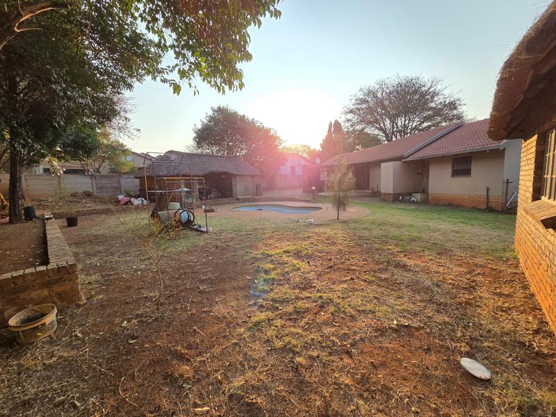 3 Bedroom Property for Sale in Heuweloord Gauteng
