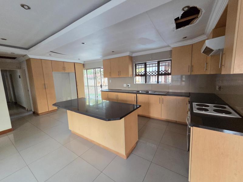 3 Bedroom Property for Sale in Heuweloord Gauteng