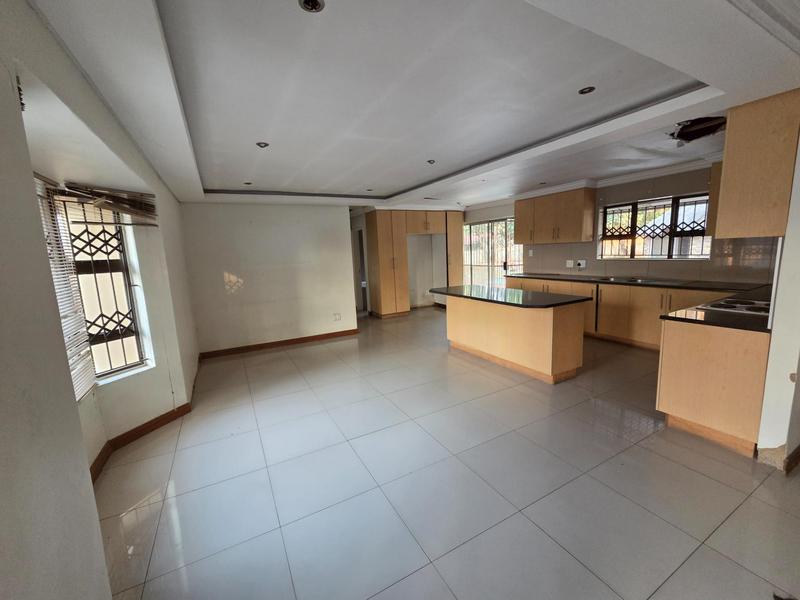 3 Bedroom Property for Sale in Heuweloord Gauteng