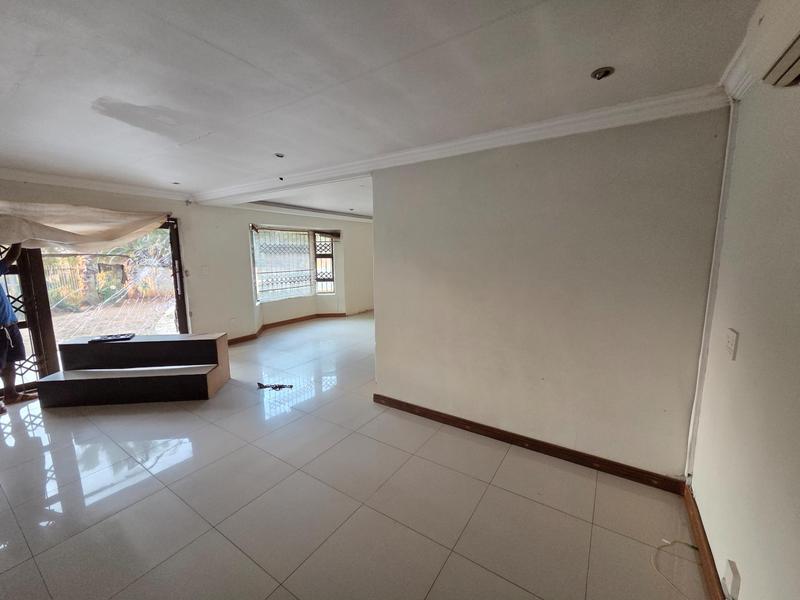 3 Bedroom Property for Sale in Heuweloord Gauteng