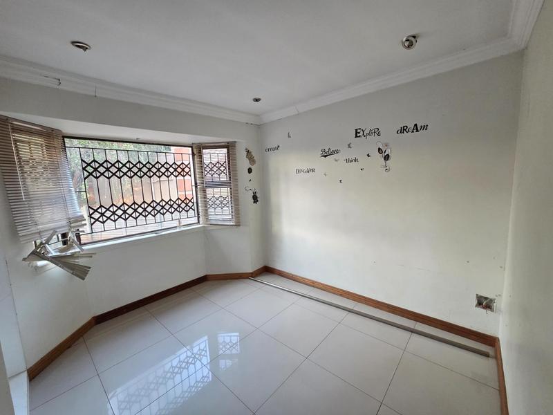 3 Bedroom Property for Sale in Heuweloord Gauteng