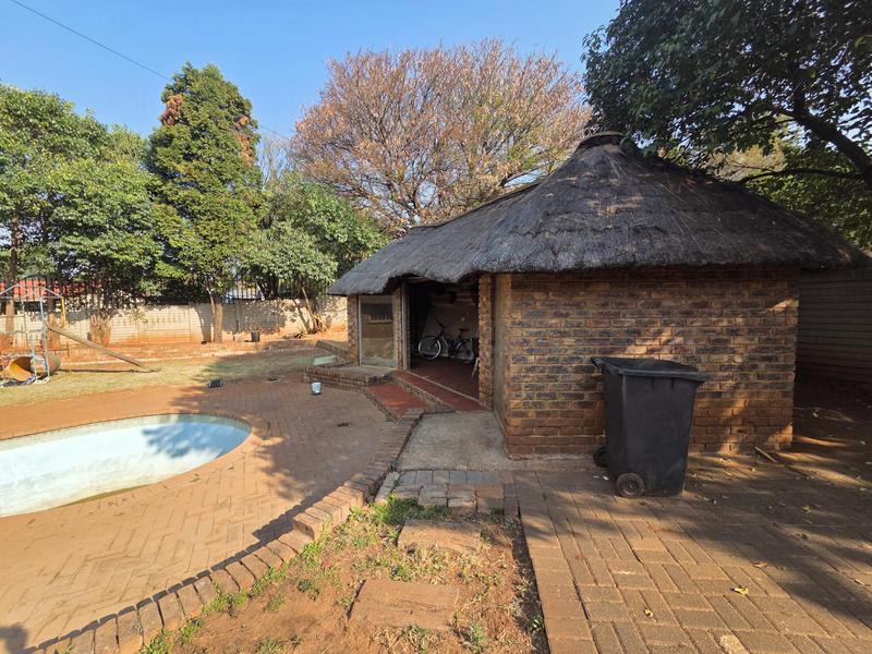 3 Bedroom Property for Sale in Heuweloord Gauteng