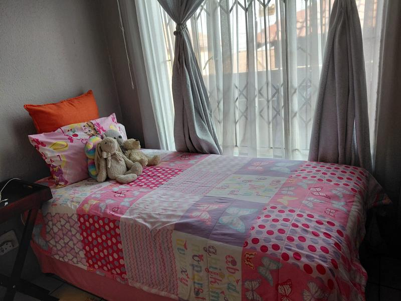 4 Bedroom Property for Sale in Clayville Gauteng