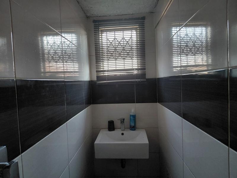 4 Bedroom Property for Sale in Clayville Gauteng