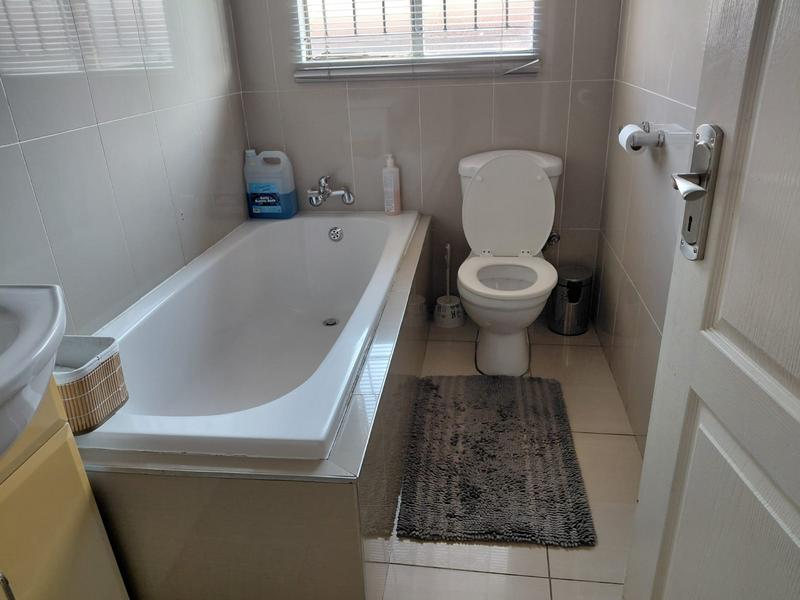 4 Bedroom Property for Sale in Clayville Gauteng