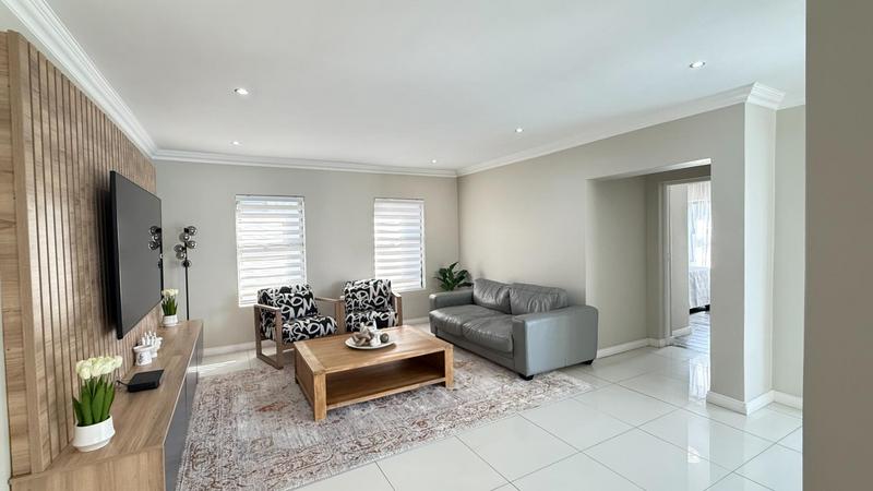 4 Bedroom Property for Sale in Blue Valley Golf Estate Gauteng