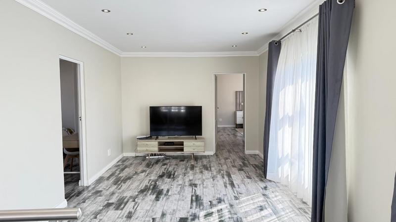 4 Bedroom Property for Sale in Blue Valley Golf Estate Gauteng