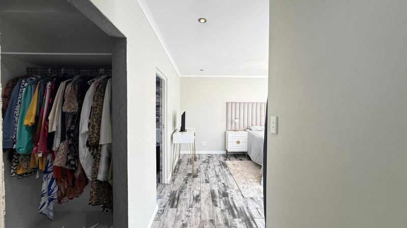 4 Bedroom Property for Sale in Blue Valley Golf Estate Gauteng