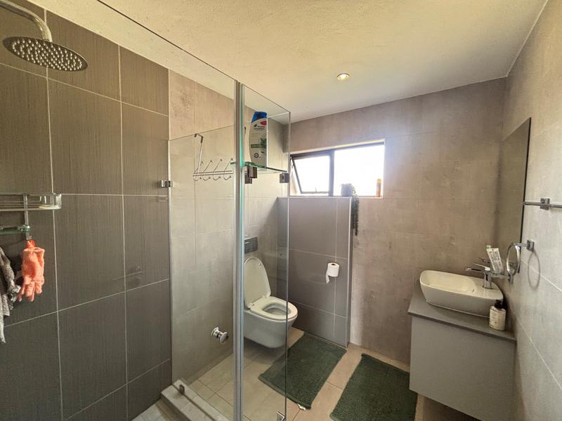 4 Bedroom Property for Sale in Midstream Meadows Gauteng