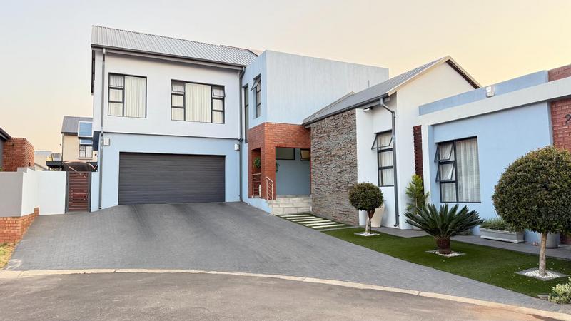 4 Bedroom Property for Sale in Golden Fields Estate Gauteng