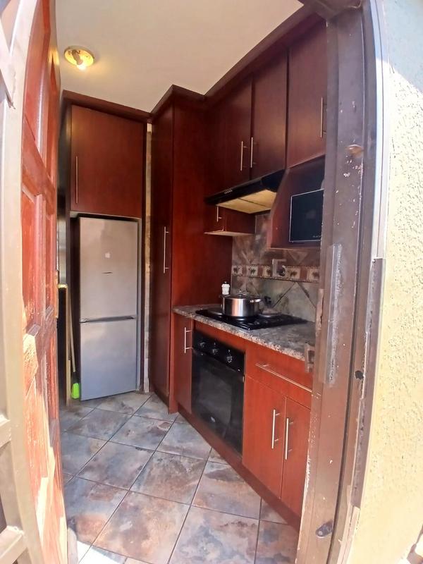 2 Bedroom Property for Sale in Bram Fischerville Gauteng