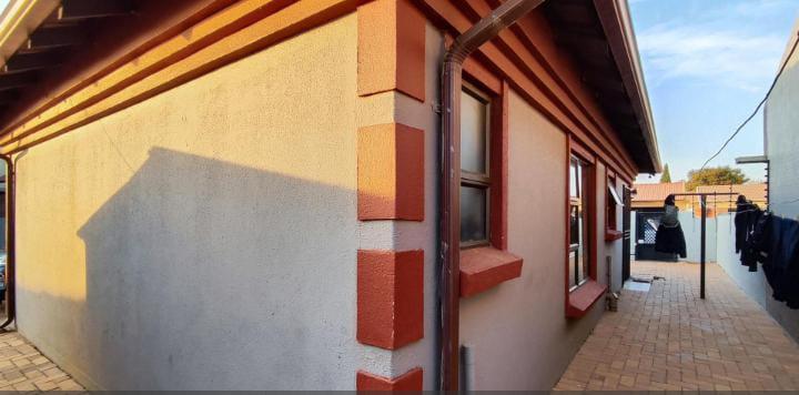 3 Bedroom Property for Sale in Dawn Park Gauteng