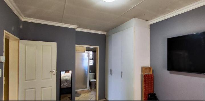 3 Bedroom Property for Sale in Dawn Park Gauteng