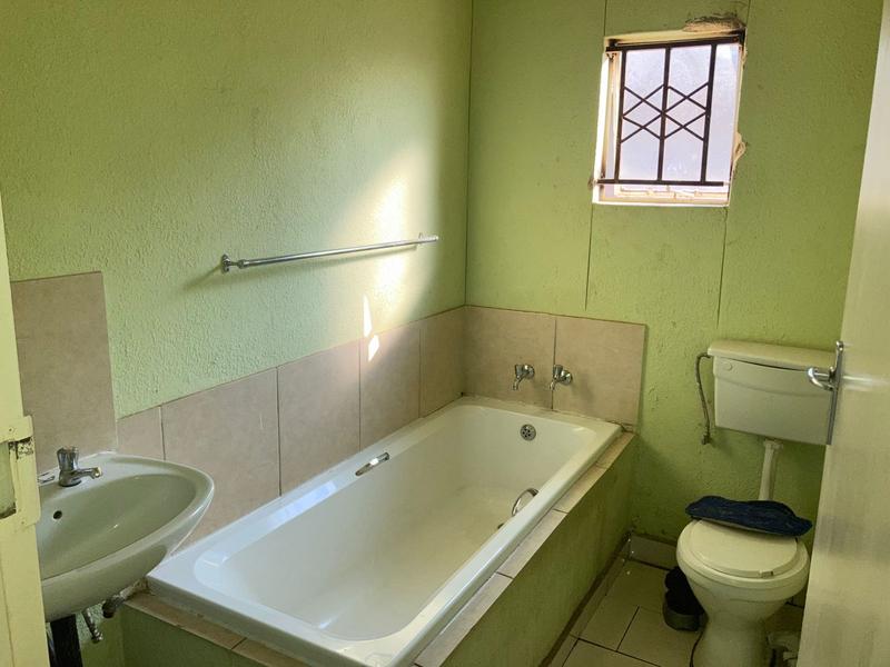 3 Bedroom Property for Sale in Windmill Park Gauteng
