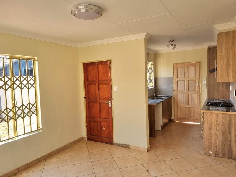 3 Bedroom Property for Sale in Roodekop Gauteng
