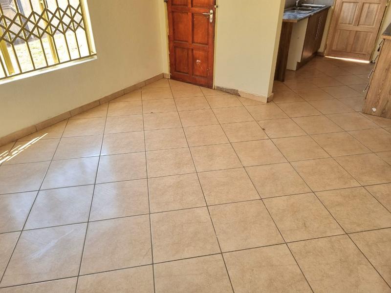 3 Bedroom Property for Sale in Roodekop Gauteng
