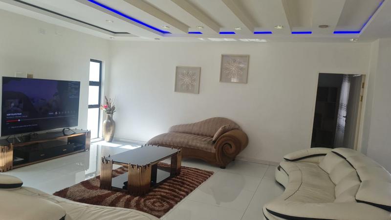 To Let 6 Bedroom Property for Rent in Bedfordview Gauteng