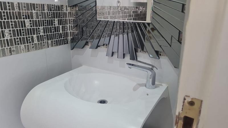To Let 6 Bedroom Property for Rent in Bedfordview Gauteng